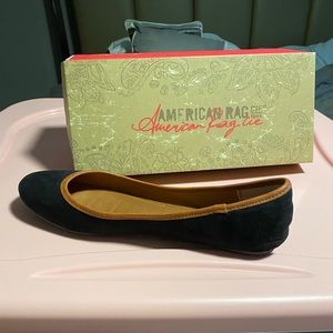 Never worn America rag ballet flats